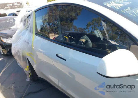 2020 Tesla Model Y Long Range Dual Motor All-Wheel Drive from USA, damaged, VIN 5YJYGDEE1LF048445